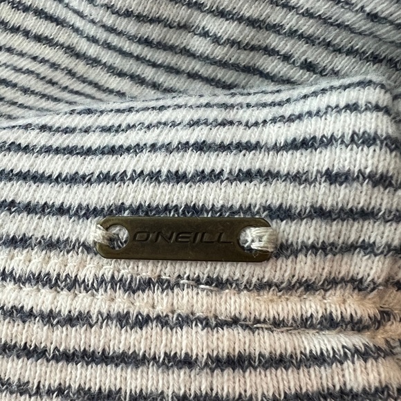 O’NEILL LIKE NEW! UNISEX NAVY STRIPED HOODIE SIZE LARGE - Picture 8 of 9
